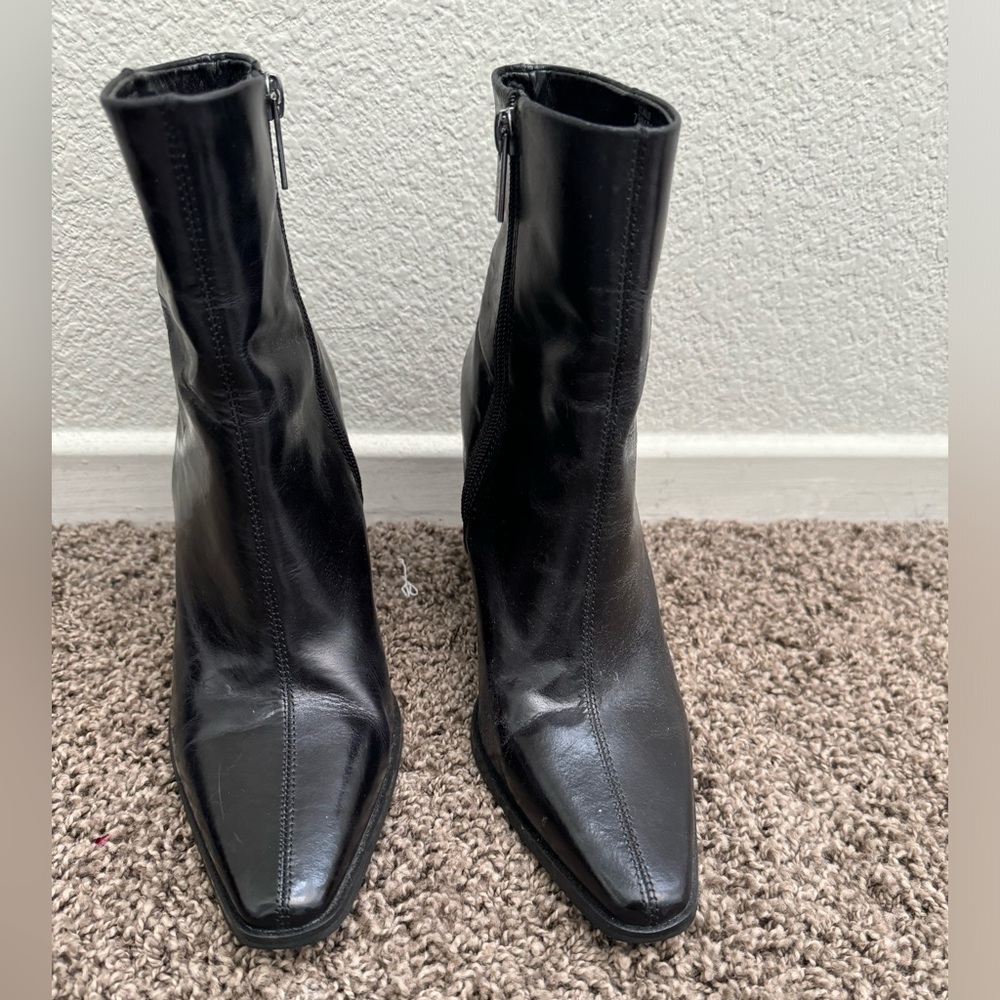 Vince Camuto Black Square-Toe Mid-Calf Heeled Boots